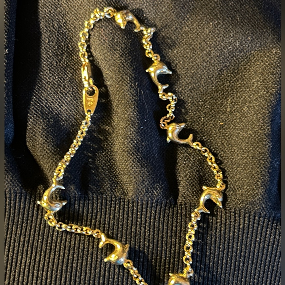 NEW !! Silver plated Dolphin Bracelet